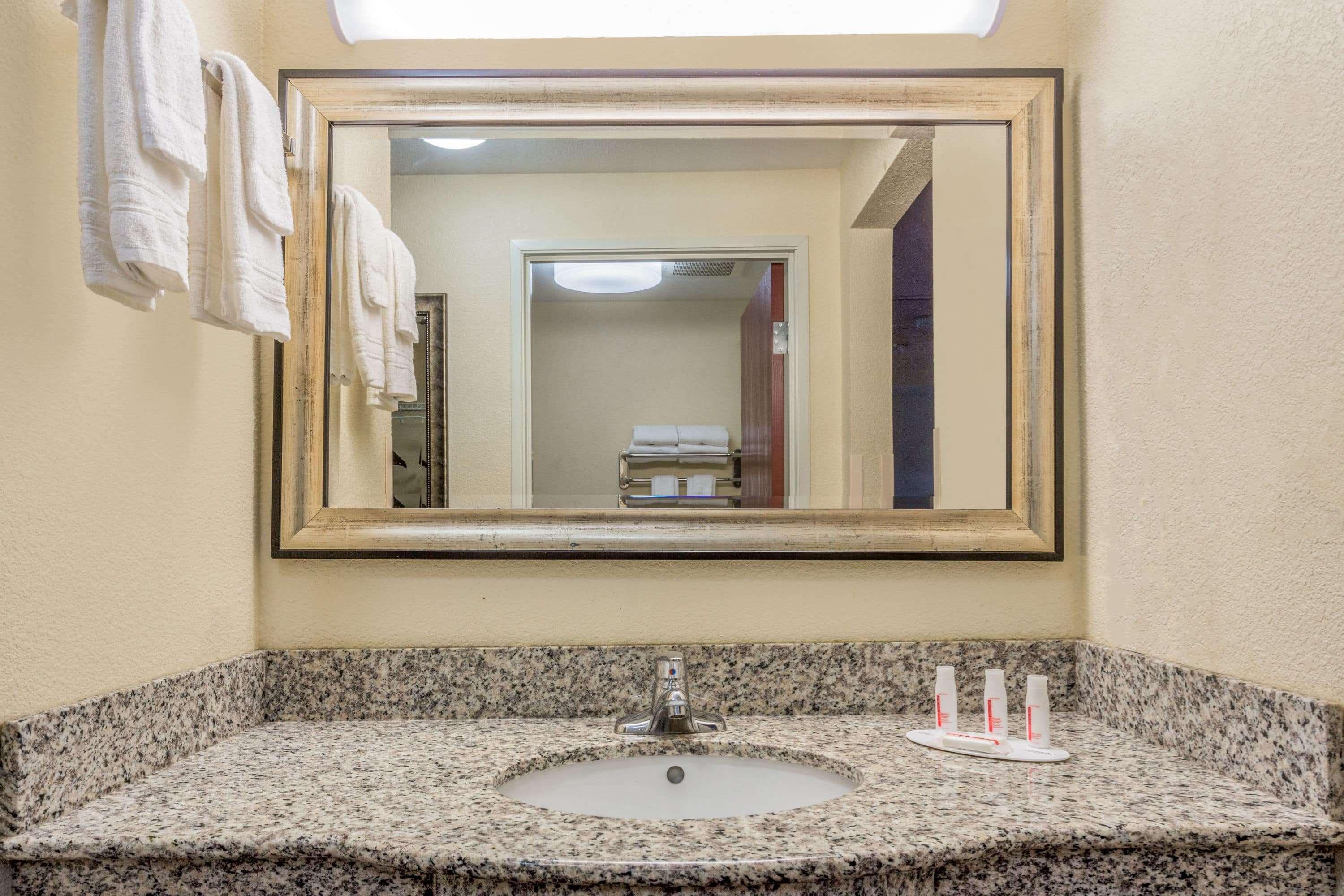 Ramada By Wyndham Panama City Buitenkant foto